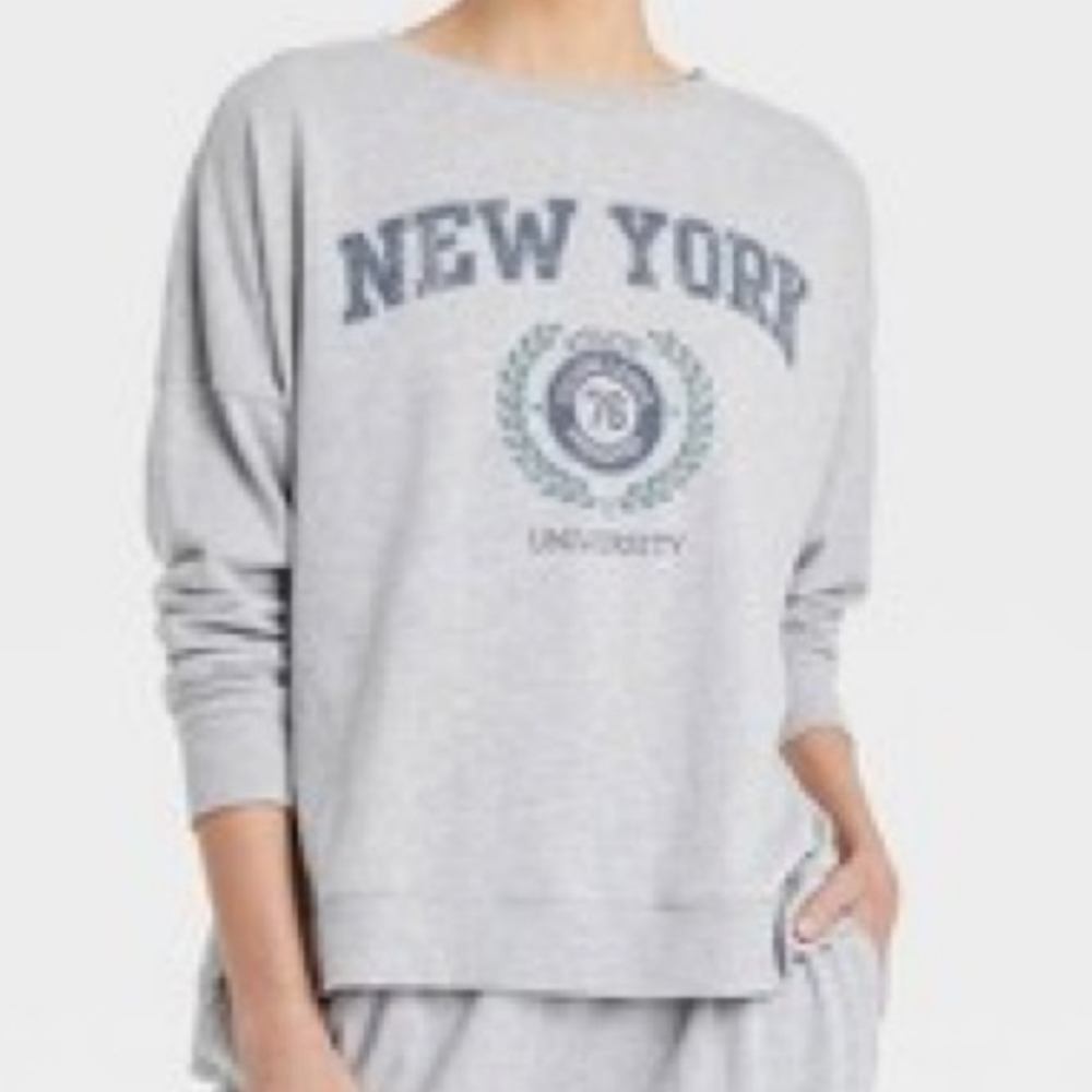 Graphic New York University long sleeve tee